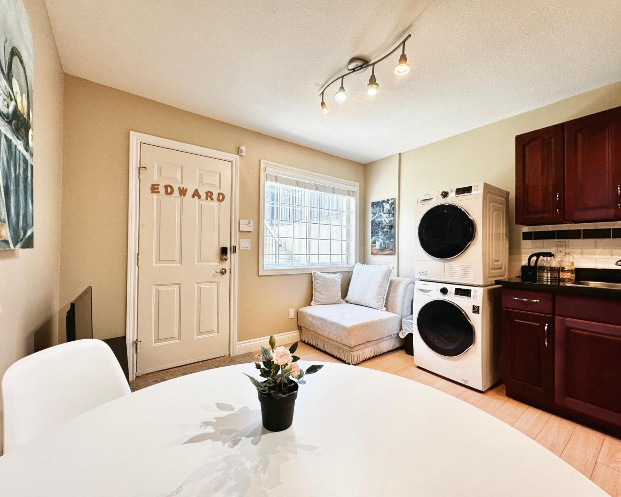 וונקובר Cozy 1Bedroom Suite Near Downtown מראה חיצוני תמונה